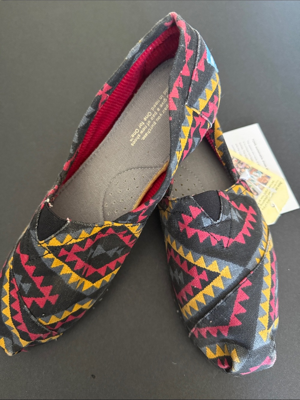NWT TOMS Women’s Classic Alpargata Slip-Ons  Indo Geometric Size 8.5 vintage